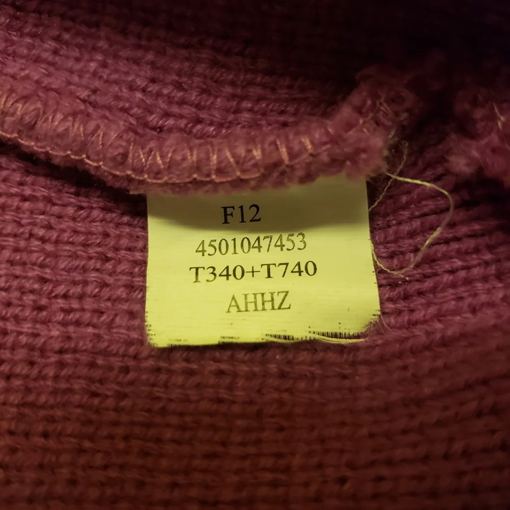 The North Face Lady's Sweater Beanie Hat Cap